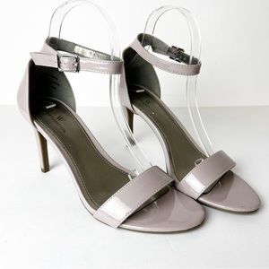 SZ 7.5 Worthington Lilac Patent Heels